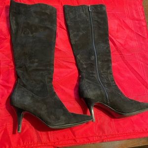 Black calf high suede heels